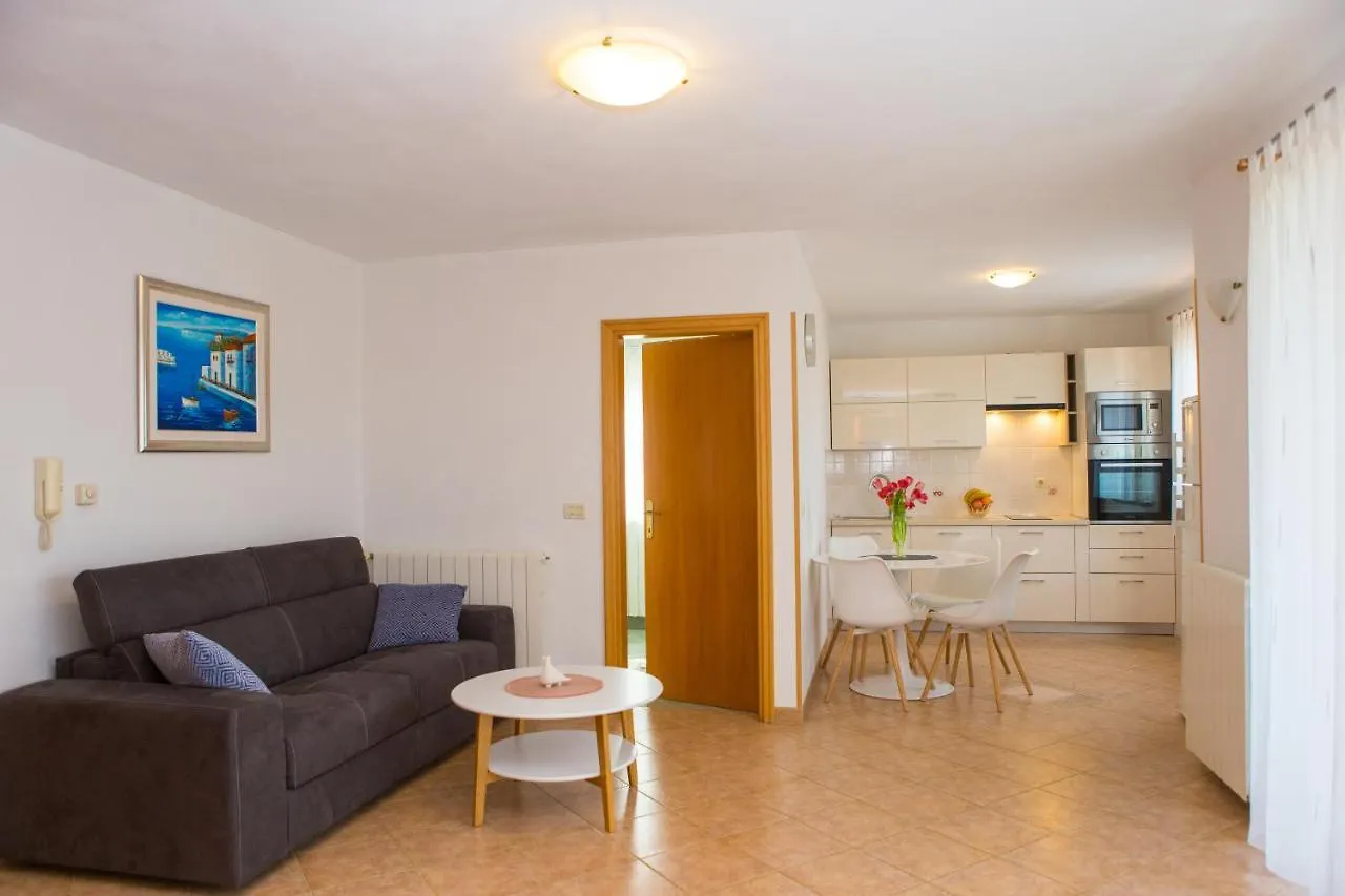 פורץ Apartments Lorena קרואטיה