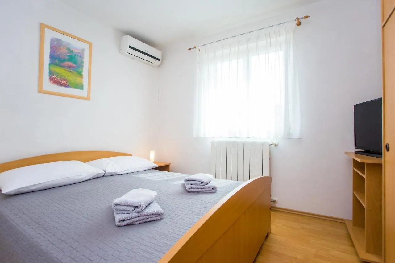 פורץ Apartments Lorena 0*,  קרואטיה