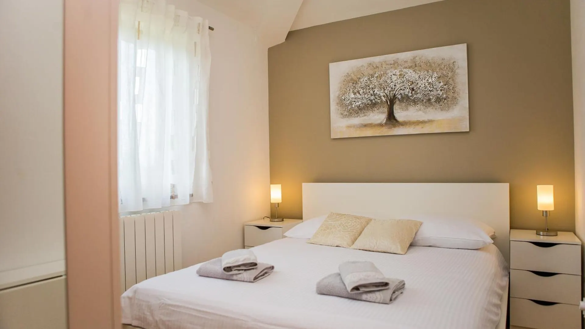 פורץ Apartments Lorena קרואטיה
