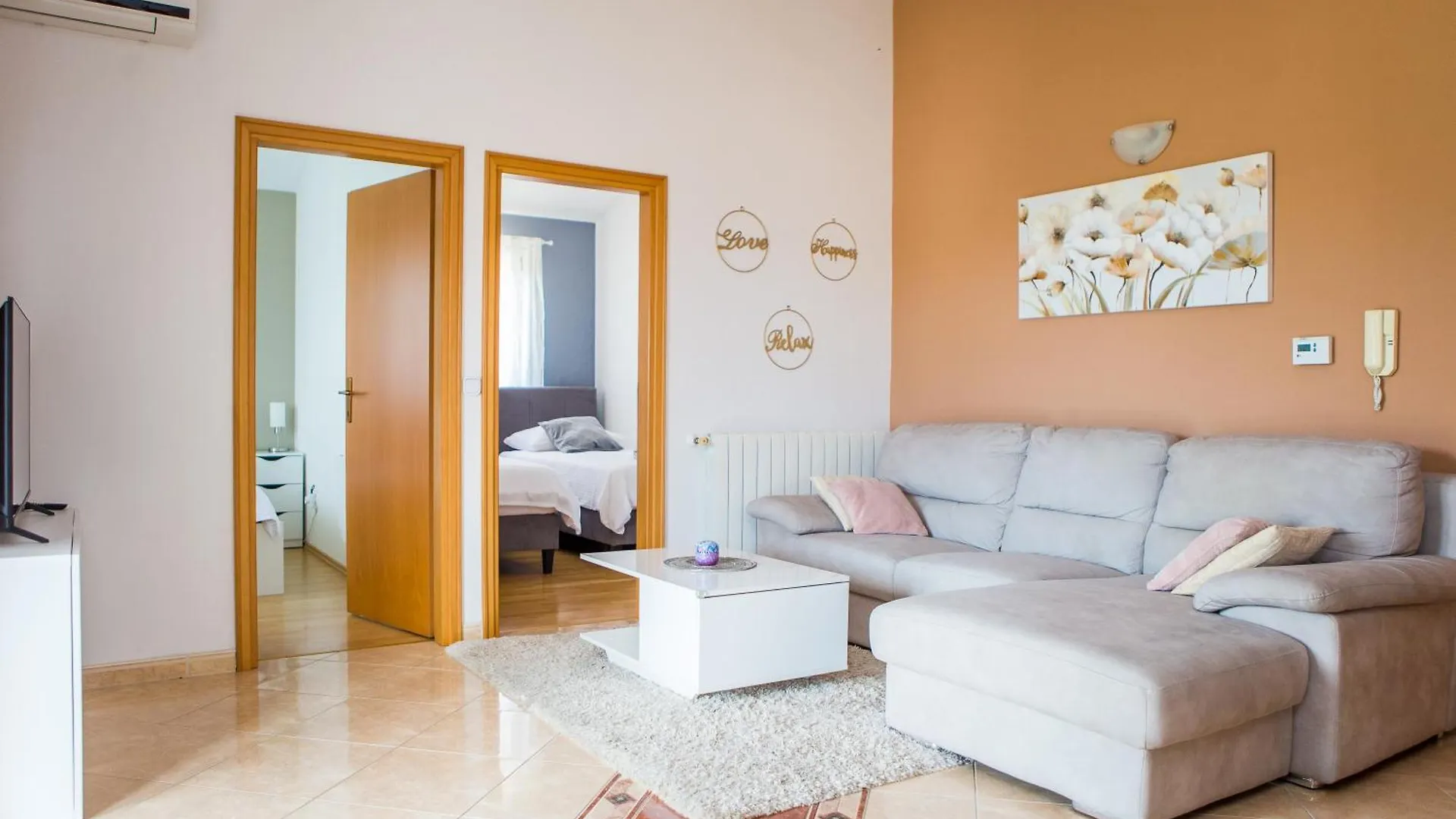פורץ Apartments Lorena