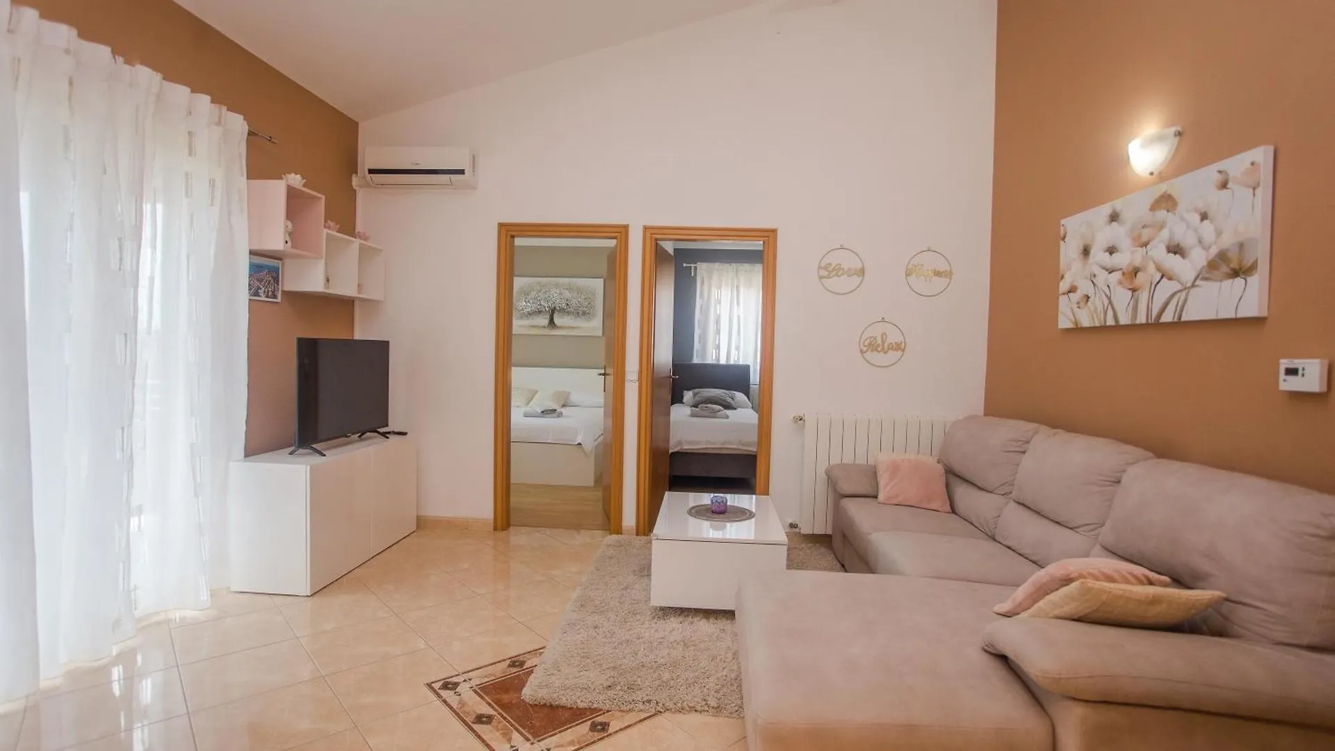 Apartments Lorena Poreč